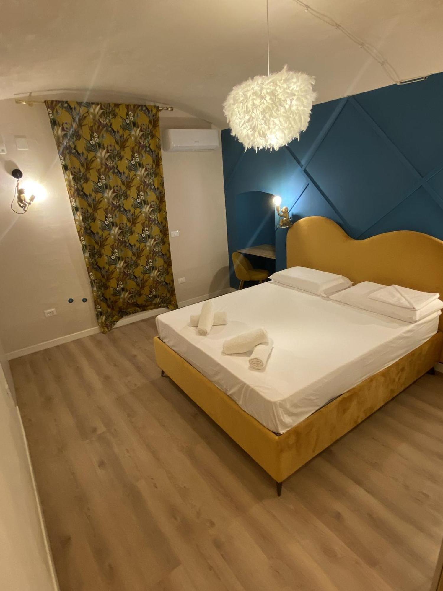 Quiet And Stylish - Bari City Center, Minutes To Station Eksteriør bilde